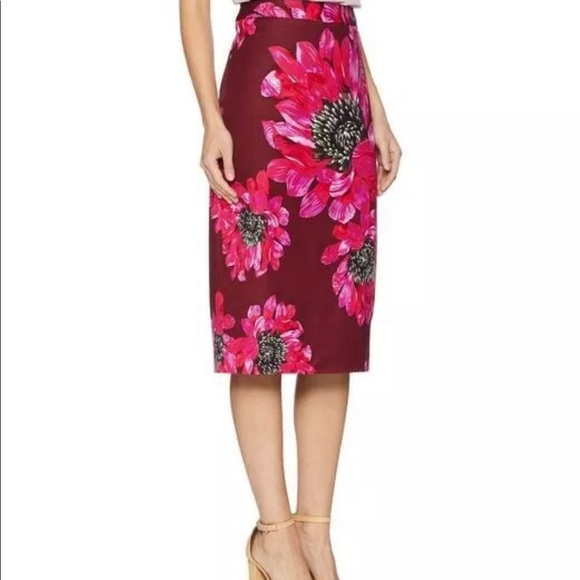 Trina Turk Dresses & Skirts - 🌺🌺BNWT Trina Turk Floral Midi Pencil Skirt🌺🌺